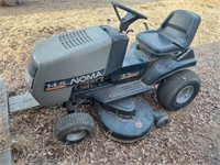 RIDING LAWN TRACTOR
