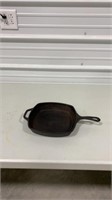 Lodge cast iron skillet