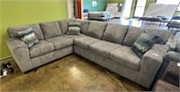 Sectional Sofa With 3 Pillows