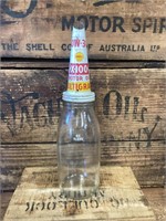 Shell White X-100 Tin Pourer on Quart Bottle
