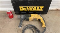 DeWalt Electric Hammerdrill
 w/Case