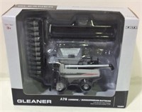 NIP ERTL Gleaner A76 Toy Combine