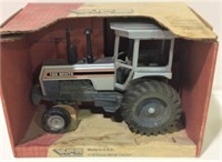 NIB Scale Models White 160 Toy Tractor
