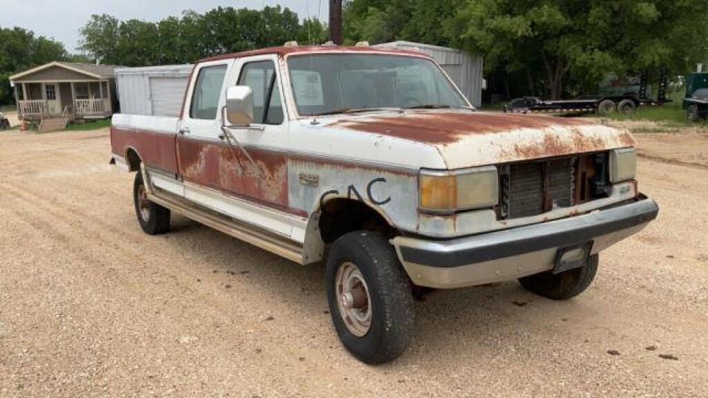 *1990 Ford F350 EXT Lariat 4x4 5speed