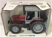 ERTL NIB Massey Ferguston 3650 4WD Toy Tractor