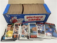 TOPPS CARDS