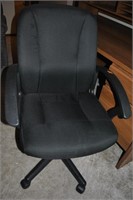 black rolling office chair