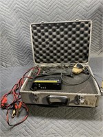 Motorola Radio comes in a case with antenna, & mic
