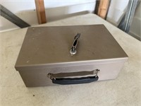 Locking Metal Lock Box w/ Key & Handle B