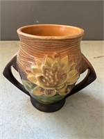 Water Lily Roseville Vase 71-4 Brown
