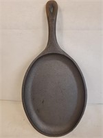 No Name Cast Iron Oval Skillet