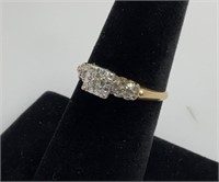 2.2g 10k Gold Diamond Ring
