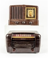 Lot of 2 Vintage RCA Victor Bakelite Radios