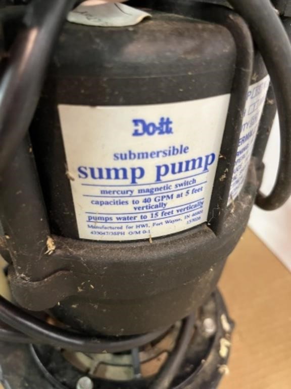 DO-IT SUBMERSIBLE PUMP (USED)