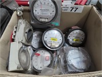 Qty of Magnehelic Air Pressure Gauges
