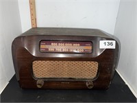 Philco Radio Model 46-421