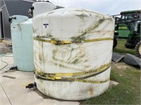 2500 GALLON POLY WATER TANK - REPAIRED