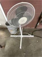 Polar Wind Pedestal Floor Fan