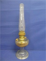 Aladdin Clear Base Oil Lamp ( Crack In Chimney )