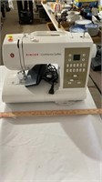 Singer sewing machine untested