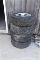 Set Of 4 Firestone Winterforce Tires On Rims