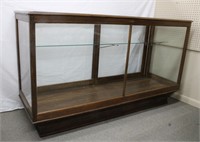(A) WOOD & GLASS ANTIQUE DISPLAY CABINET #5