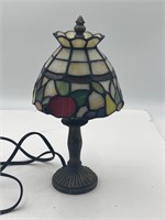 Tiffany style lamp Vintage SLAG GLASS LAMPSHADE