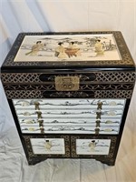 Chinese 1900 sewing cabinet lacquered with inlay