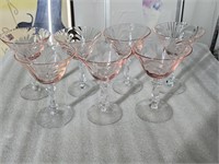 Light pink decorative stem cocktail glasses 7