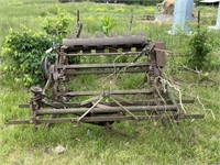 VINTAGE TRACTOR IMPLEMENT