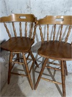 2 bar height swivel wooden stools