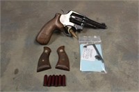 Smith & Wesson 10-5 C5704 Revolver .38 S&W Special