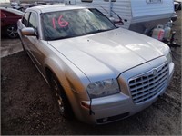 2005 CHRYSLER 300