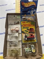 Box with collector toy wagons/hot wheels/matchbox