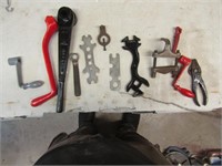 wrenches & handles