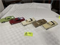 GROUP OF 5 PLASTIC MODEL CARS, 1968 DODGE IMPERIAL