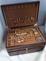 Jewelry box w assorted jewelry