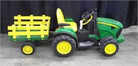 KIDS JOHN DEERE RIDING TRACTOR WITH TRAILER
