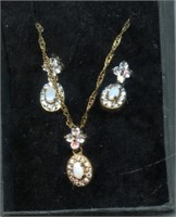 Opal Earrings & Necklace 18"