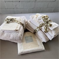 HomeTrendsTowels, NIP MicroFiber Towel