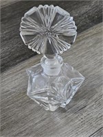 Vintage perfume crystal bottle w/etched top
