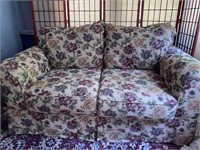 Floral Upholstered Love Seat 66x37x28