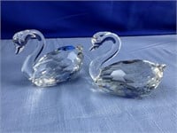 2 Shannon Crystal Swans