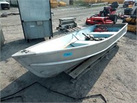 11'5" Aluminum Boat W/ Johnson 9.9 HP Motor