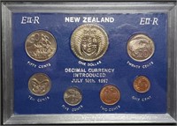 1973 New Zealand Mint Set in Holder