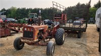 International 424 tractor