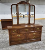 Dresser with Mirror - 
61"×18"×29.5
42"×45"