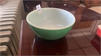 Pyrex Green Mixing bowl