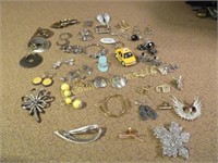 costume jewelry lot earrings brooches more