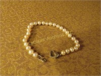 Real pearl bracelet w sterling laltch